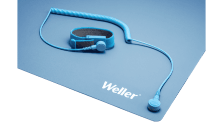 WE T0051403699 IMG Angle SolderMat blue Wristband